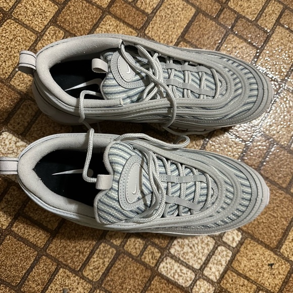 Nike Air Max 97 size 9.5 W - Picture 2 of 4